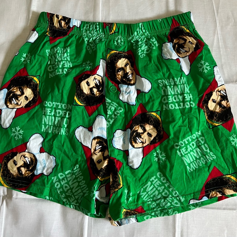Elf Christmas boxers. With collectible tin. Mens size Small New with tags